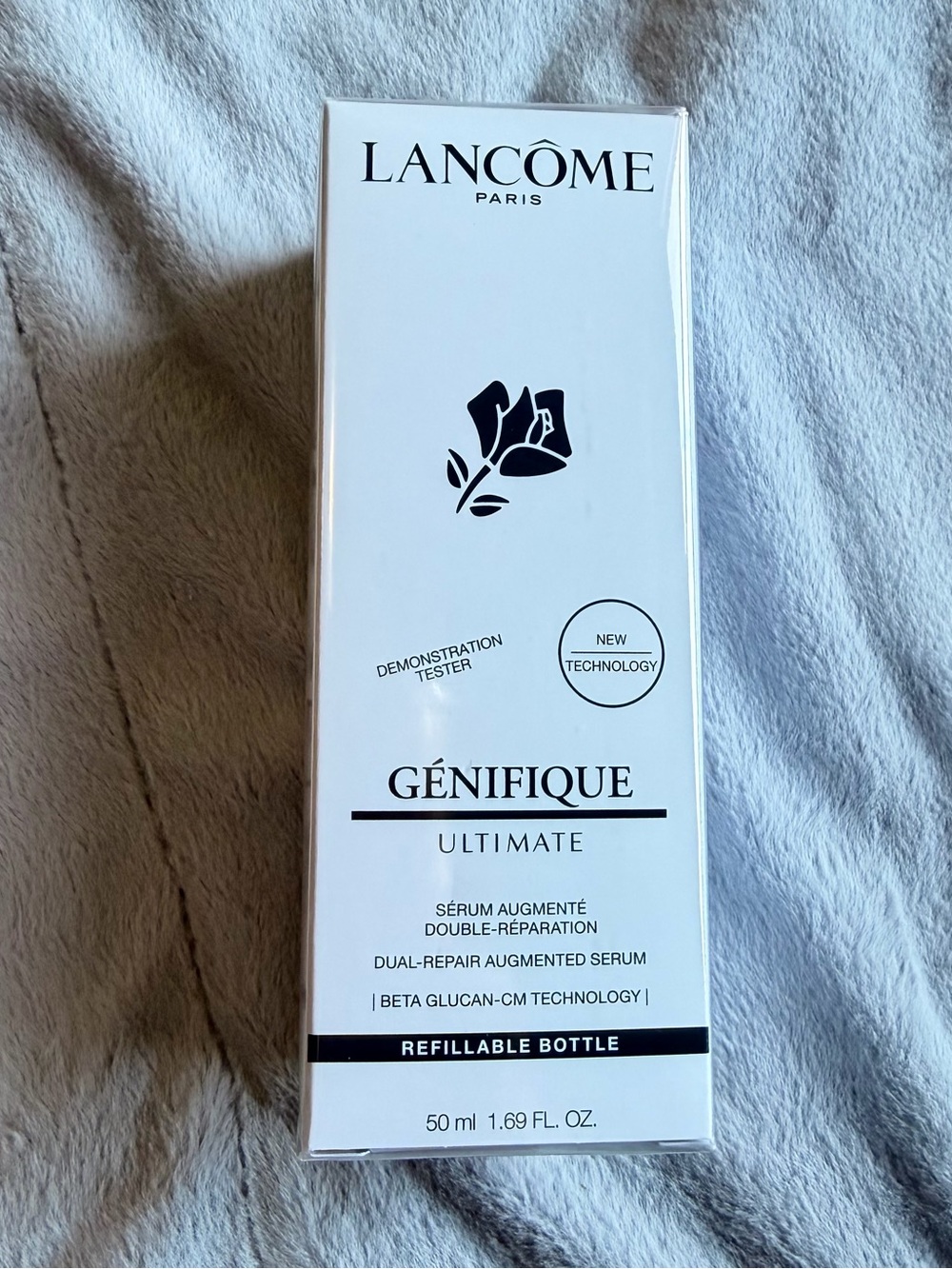 Lancôme Génifique Ultimate Serum White and Black Packaging
